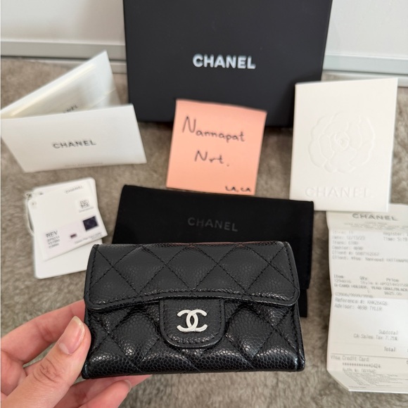Chanel Classic Card Holder - Picture 3 of 16